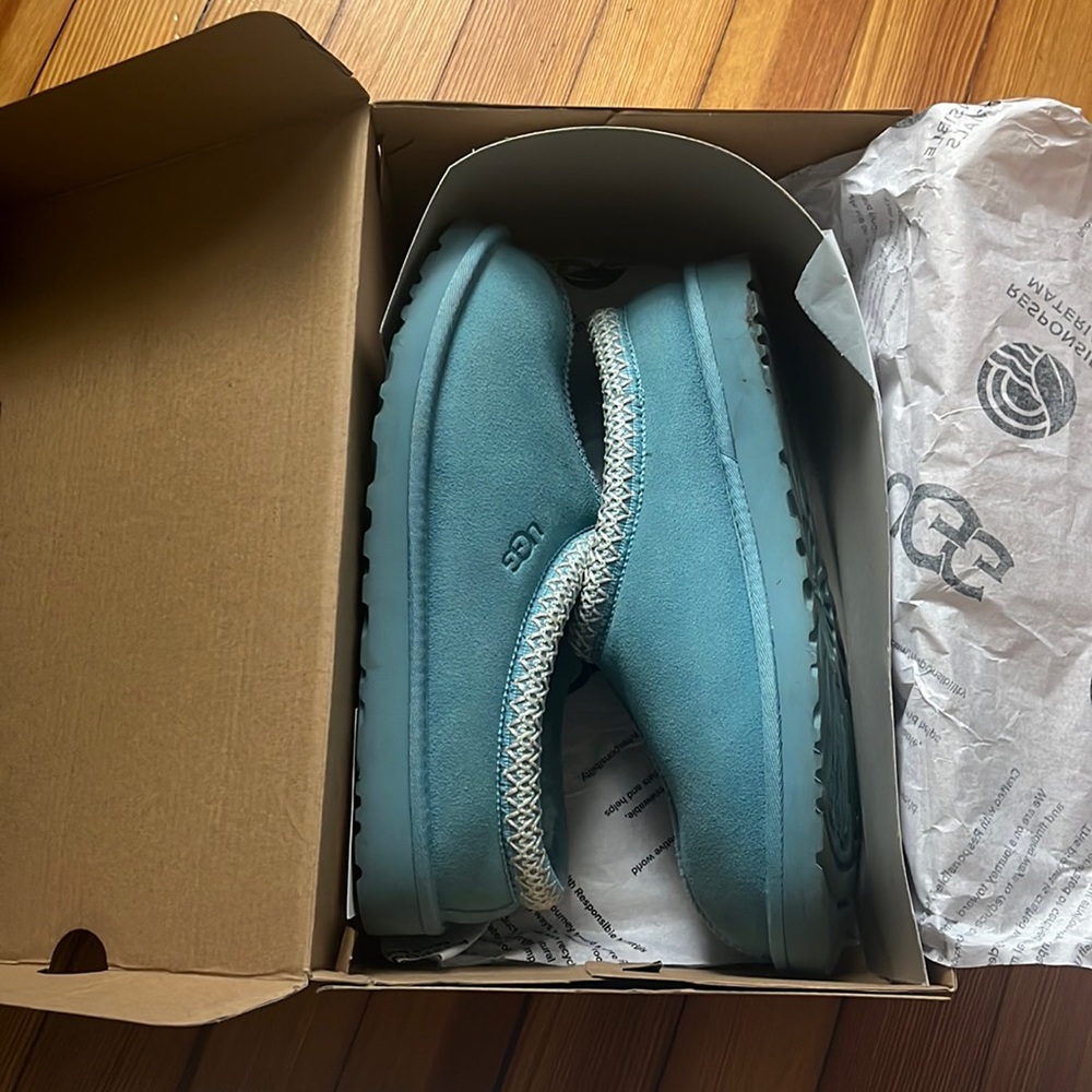 UGG blue tasmans